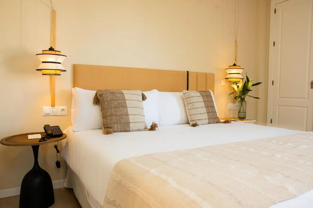 Deluxe-Studio mit großem Bett — Vive Costa Azul