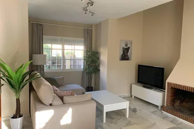 VIVE JEREZ Casa de lujo con piscina y barbacoa en la mejor zona de Jerez de la Frontera — foto 6