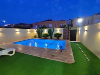 VIVE JEREZ Casa de lujo con piscina y barbacoa en la mejor zona de Jerez de la Frontera — foto 10
