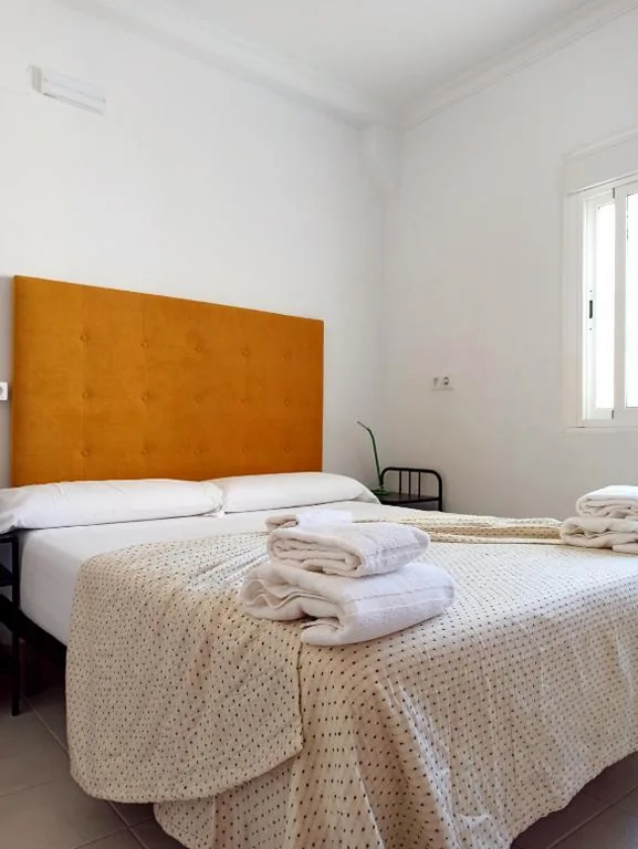 Doppelzimmer — Vivian's Guest House Auto Check-in