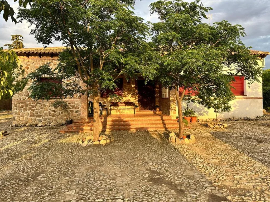 Casa de 5 dormitorios — Vivienda de Uso Turístico "La Era"