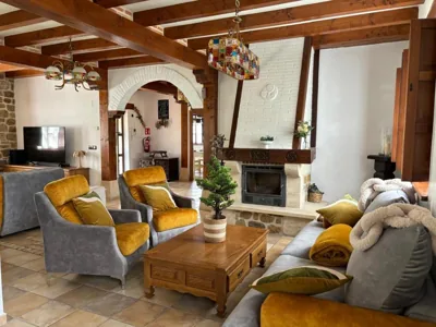 Vivienda turistica jardín con encanto y piscina — foto 6
