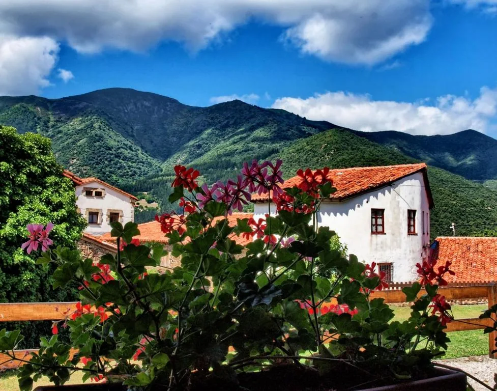 Viviendas rurales Los Llares