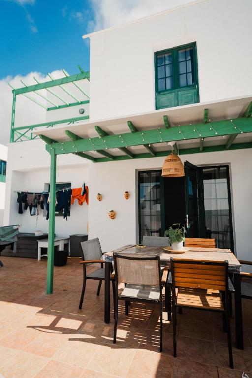 Vivilanza Surfhouse