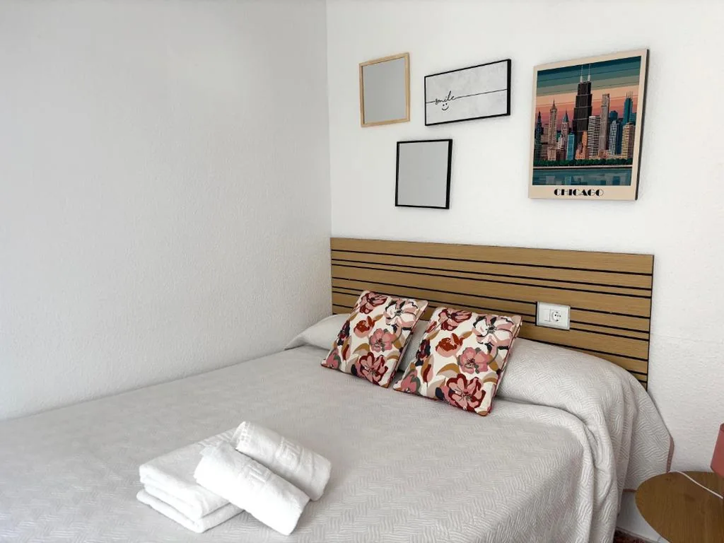 Tweepersoonskamer met terras — VMC Rooms