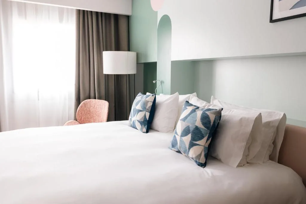 Standard-Zweibettzimmer – 2 Einzelbetten — voco Madrid Retiro by IHG