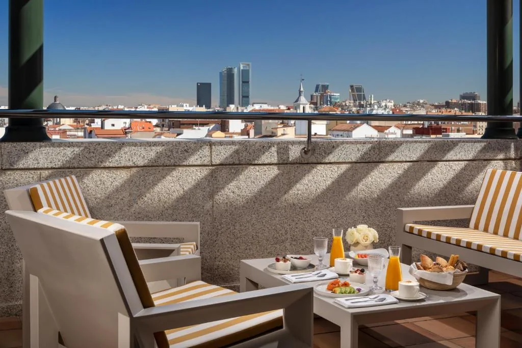 Suite Familiale avec terrasse — VP SOGNIO Metropolitano
