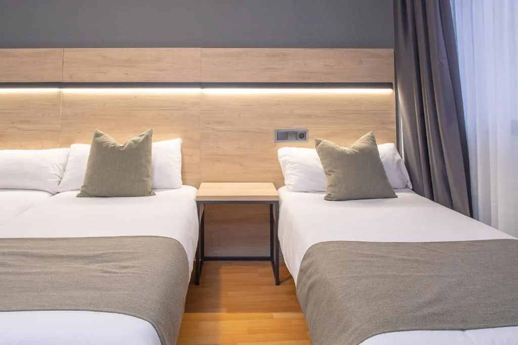 Deluxe-Dreibettzimmer — VTZ Hotel El Príncipe