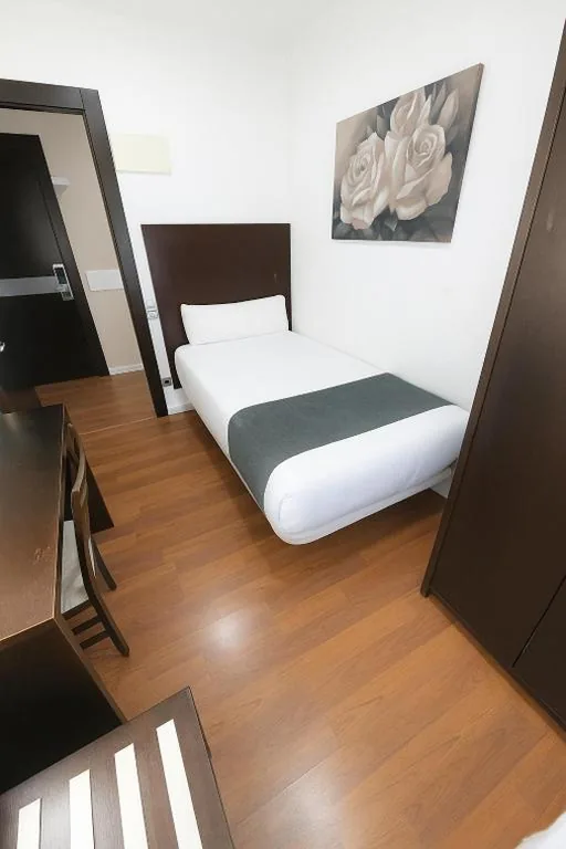 シングルルーム — VTZ Hotel Plaza España