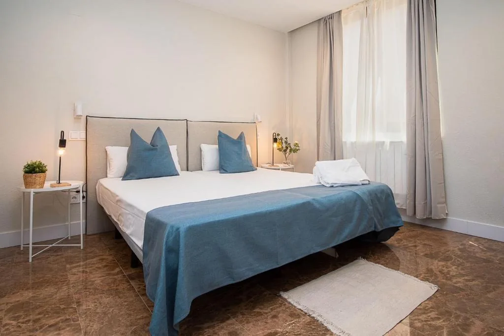 双人间 — VTZ The Orus Factory Hotel - Parking Muy Económico