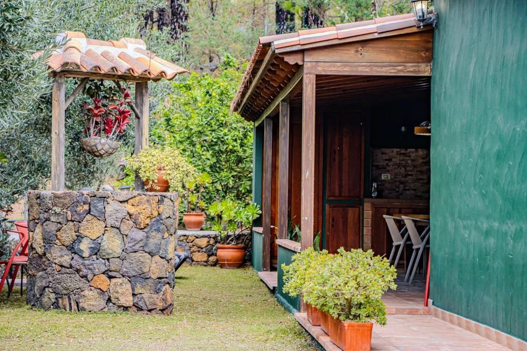 Huis met 2 slaapkamers — VV La Morada Nature Retreat, Forest, BBQ & Outdoor Dining
