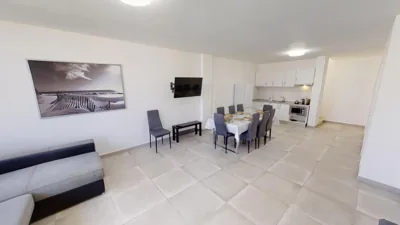 VV Las Buganvillas MASPALOMAS - Cocina y habitaciones con baños privados — foto 4