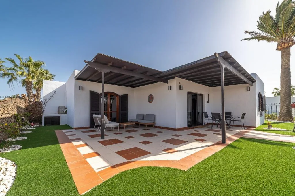 Villa con 3 camere da letto — VV Makita by HH