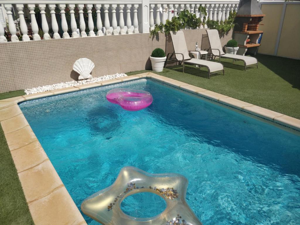 VV VALDECONCHA, piscina climatizada con SPA privado y vistas al mar