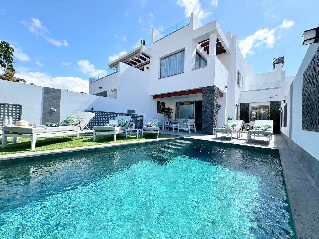 Welcome to Villa Bali a luxurious modern getaway