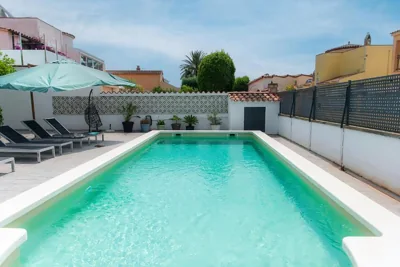 WELCS CASA 111 EMP con piscina privada y parking — foto 9