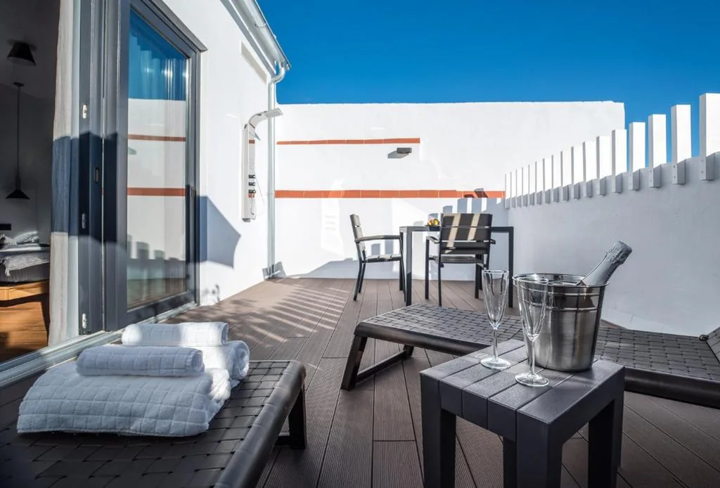 Penthouse avec terrasse — Welldone Antiquarium