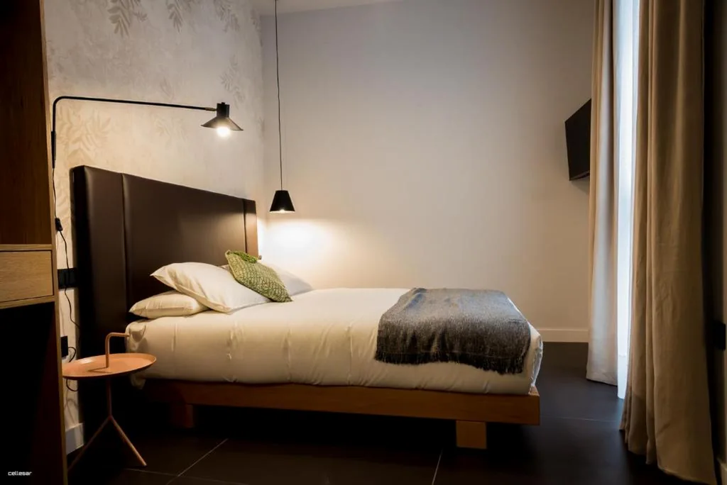 Superior-Doppelzimmer — Welldone Quality - Crystal pool
