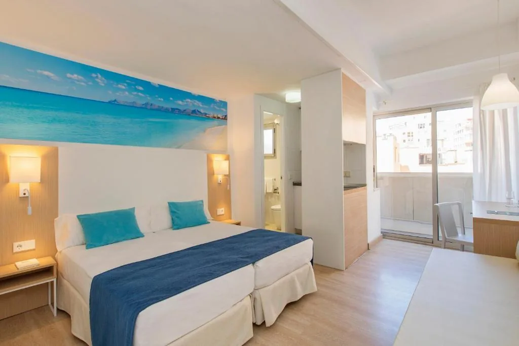 Studio mit Balkon — whala!beach