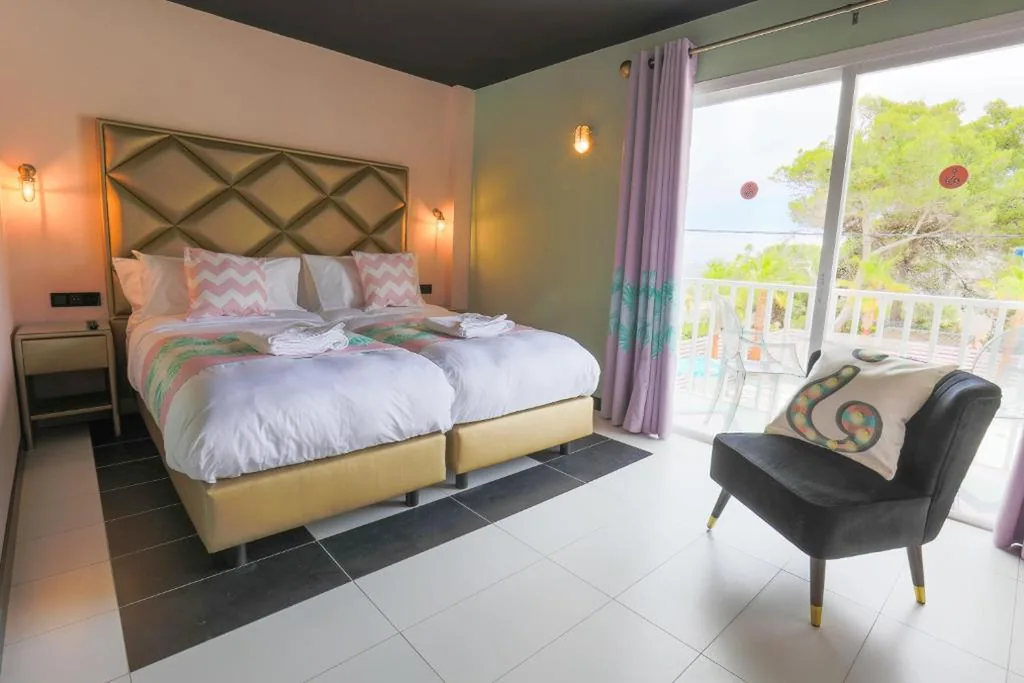 Apartment mit Poolblick — Wi-Ki-Woo Boutique Hotel