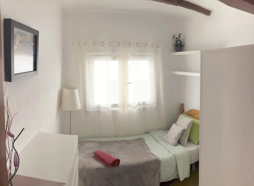 Standard-Einzelzimmer mit Gemeinschaftsbad — WIFI TENERIFE SUR GUEST HOUSE