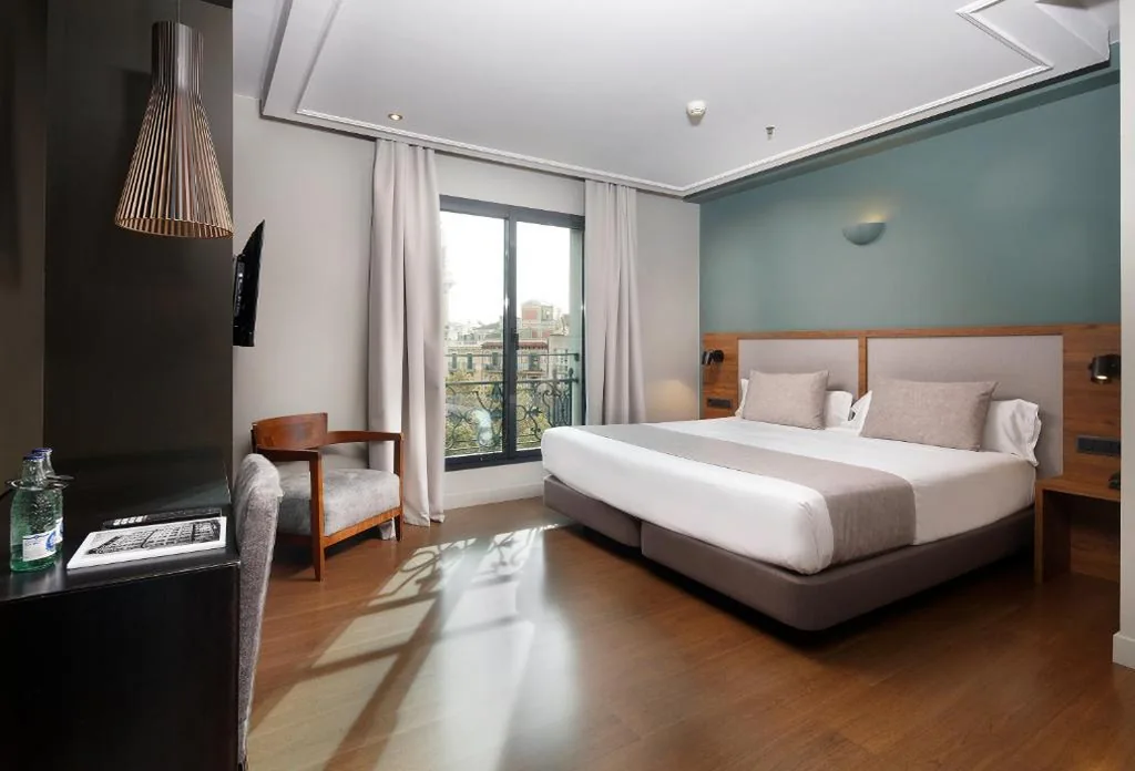 Camera Superior con letto extra-large — Wilson Boutique Hotel