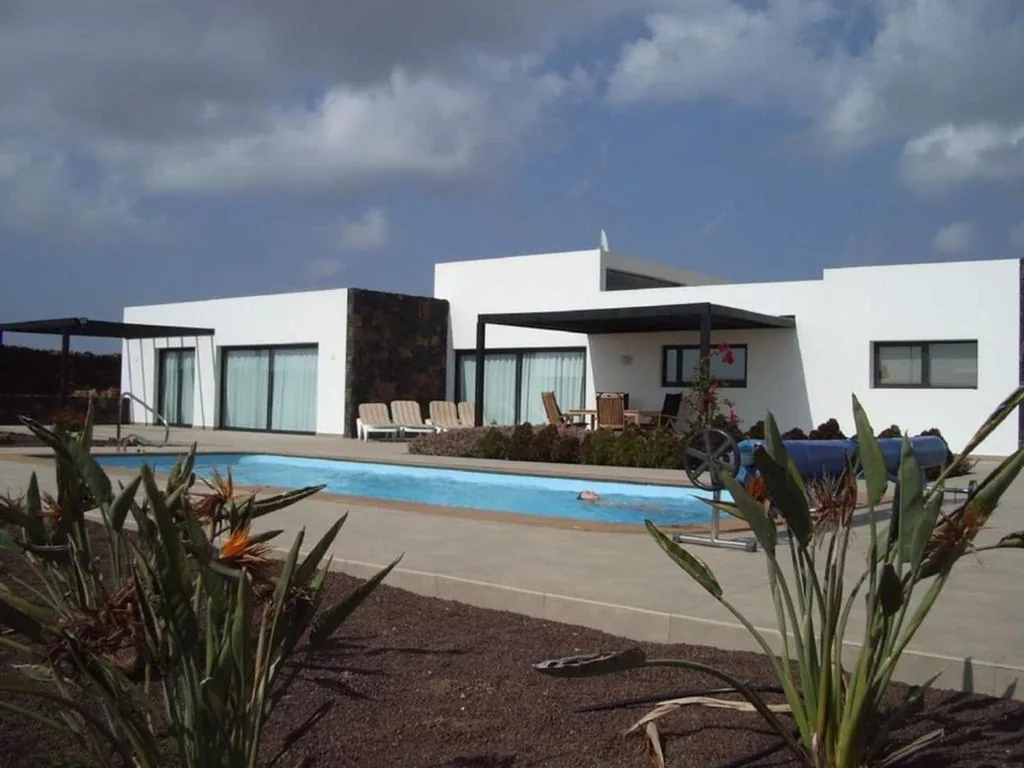 Haus mit 2 Schlafzimmern — Wind Wave 28B - Heated & Shared pool