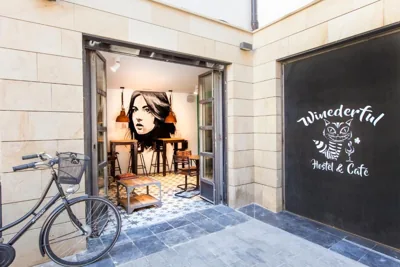 Winederful Hostel & Café — foto 8