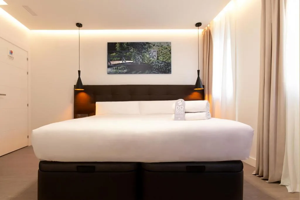 Suite Junior — Woohoo Rooms Boutique Sol