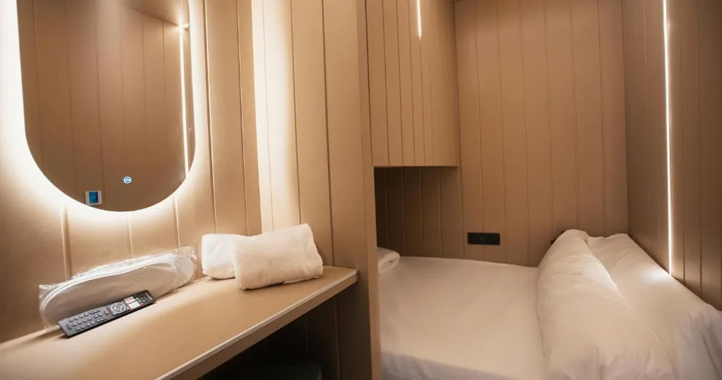 Private XL Lower Hub — Wostel The Comfort Hostel