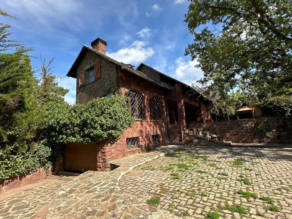 Superior Chalet — Xalet De Prades