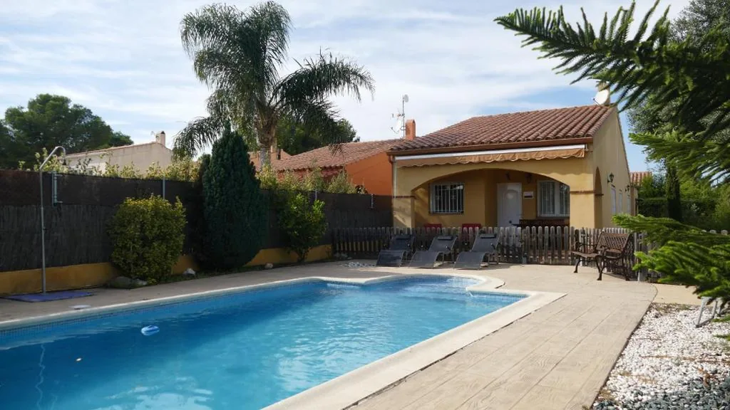 Villa met 3 slaapkamers — Xalet piscina privada Ibiscus