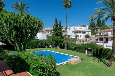 XPCE Jazmines de Nueva Andalucia — foto 4