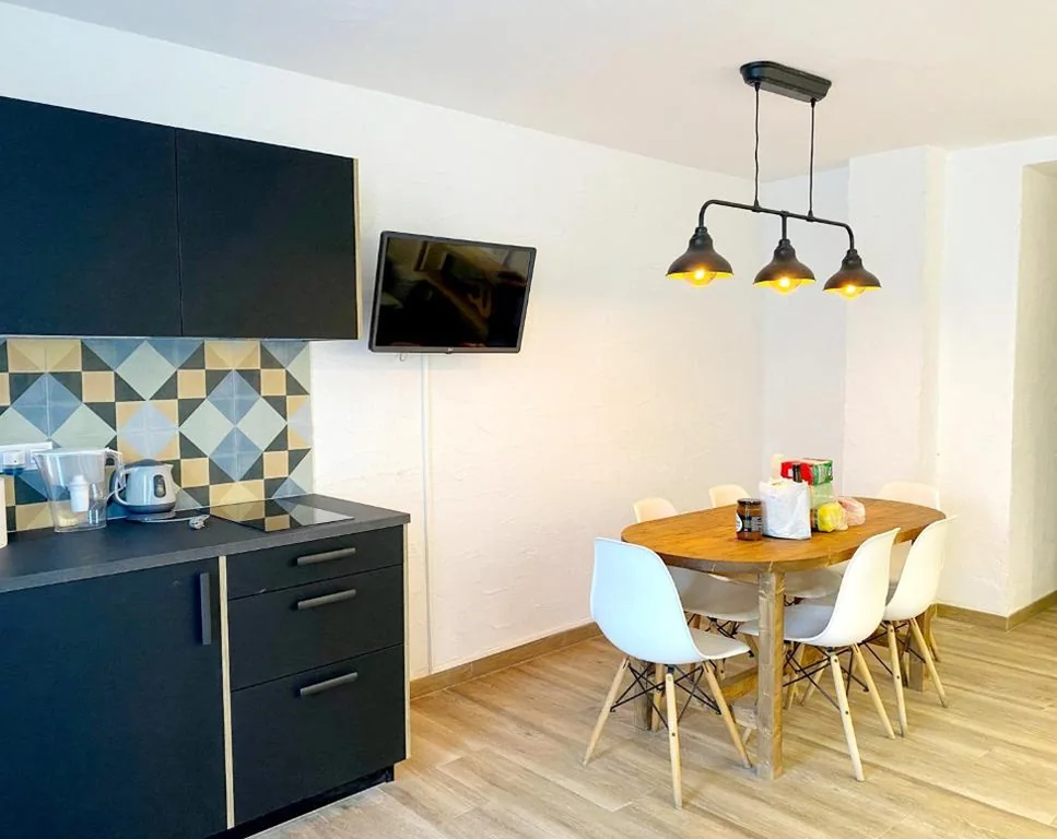 Two-Bedroom Suite — Y Hostel - Albergue Juvenil