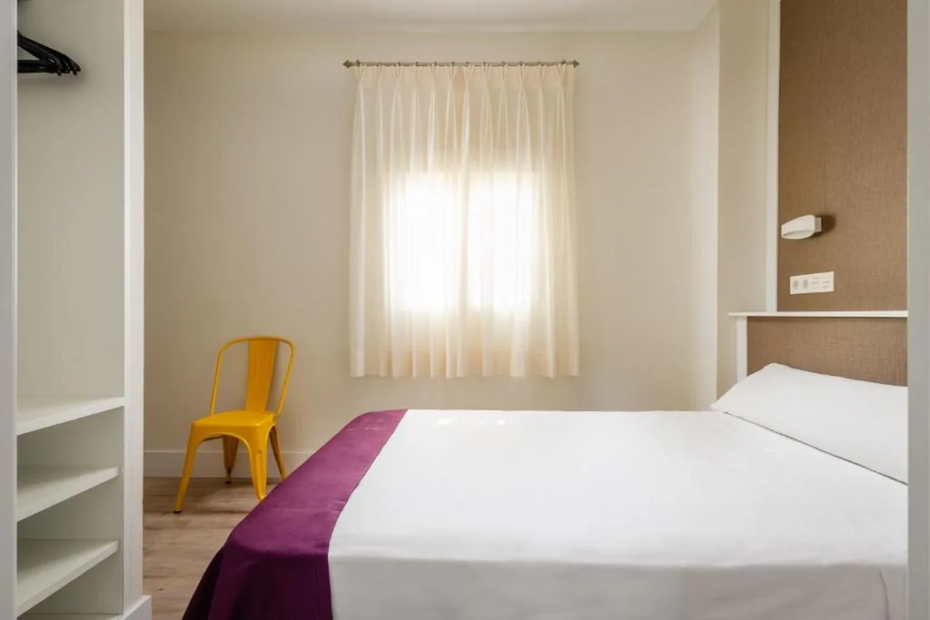Habitación Doble (1 adulto) — YIT Casablanca
