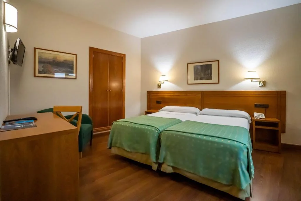 Habitación Doble - 1 o 2 camas — YIT Conquista de Toledo