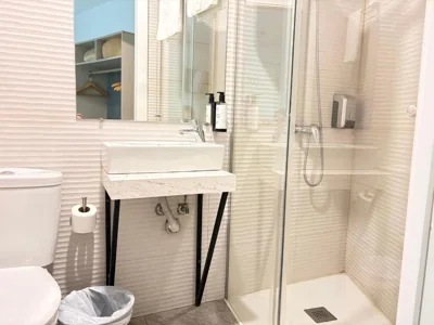 YIT Puerta Bisagra — foto 3