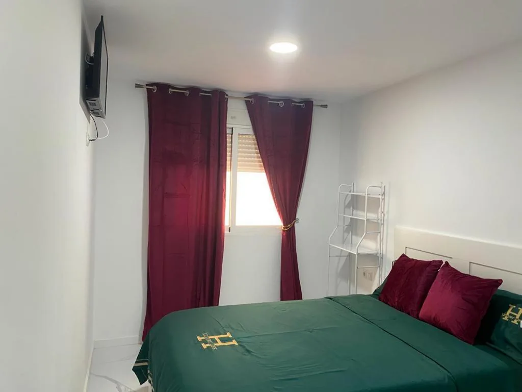Doppelzimmer mit eigenem Bad — Your Perfectt place