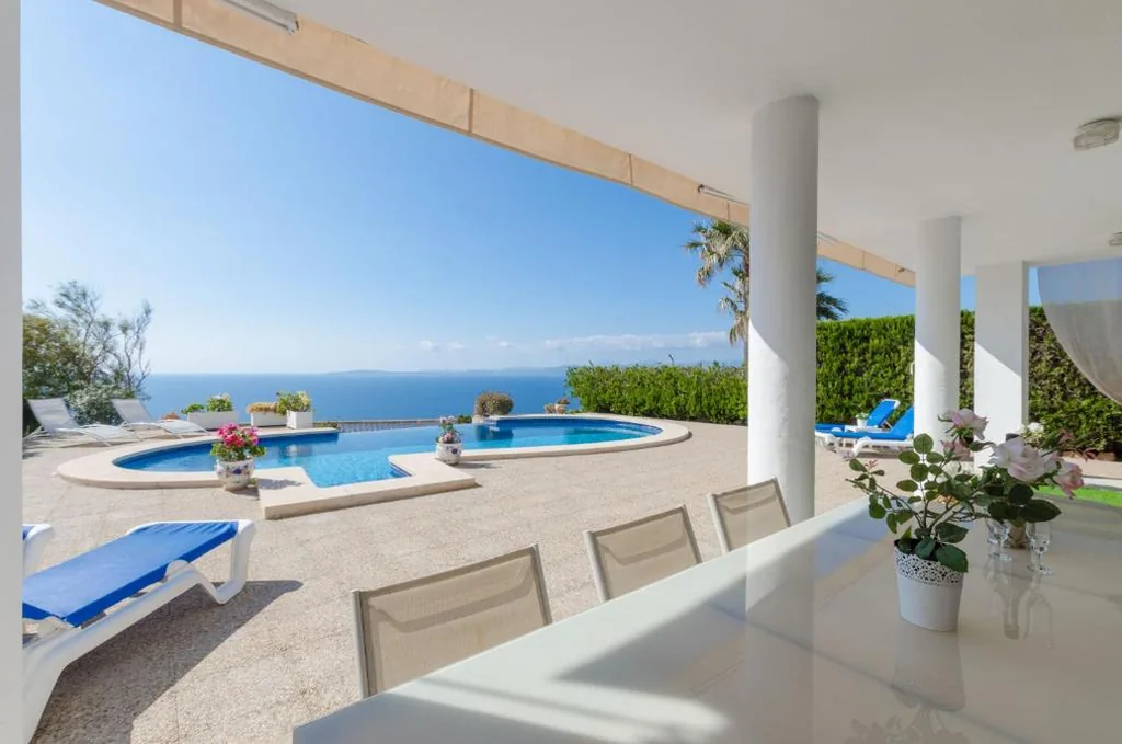 Villa — YourHouse Somni
