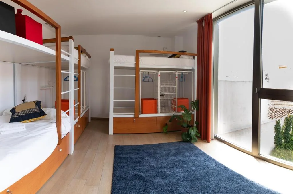 Habitación Familiar — Youth Hostel Jávea