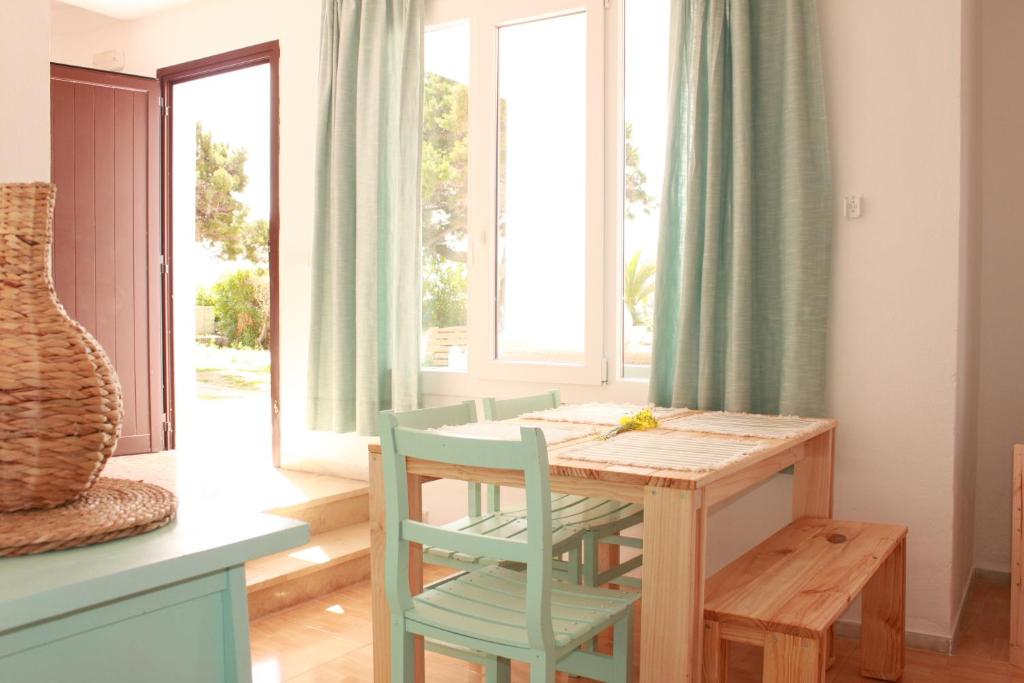 Yucas Homes