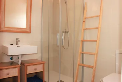 Yucas Homes — Foto 3