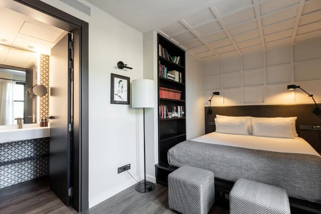 Suite mit 1 Schlafzimmer — Yurbban Ramblas Boutique Hotel