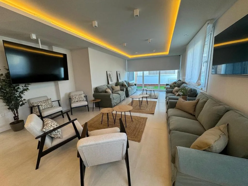 Habitación Individual con baño privado — ZAHIRA Homes