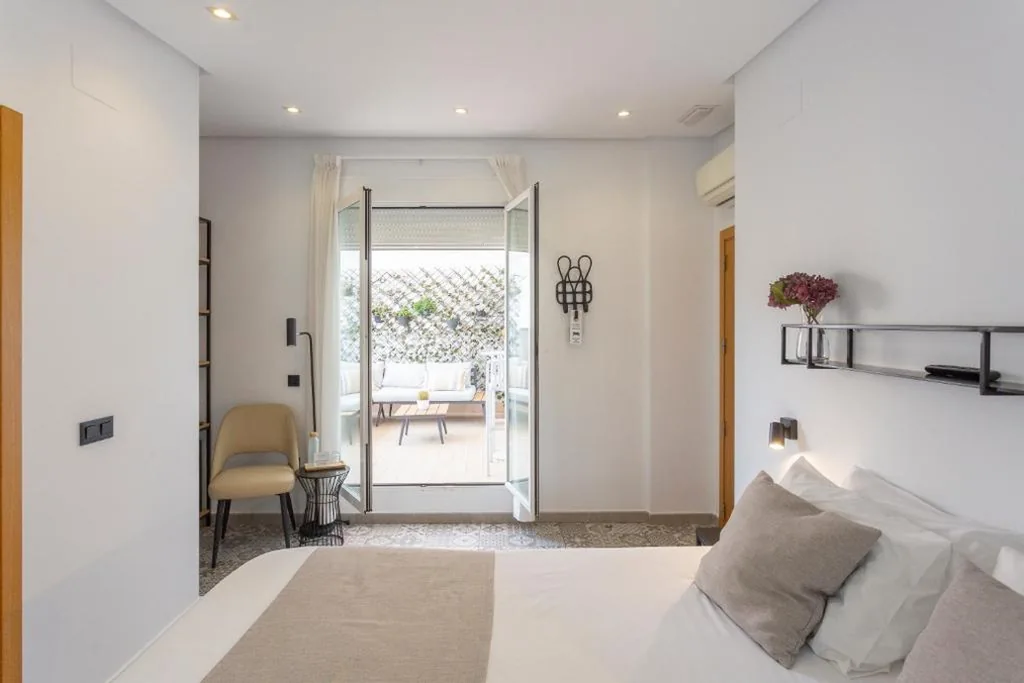 Doppelzimmer mit Dachterrasse — Zalamera BnB
