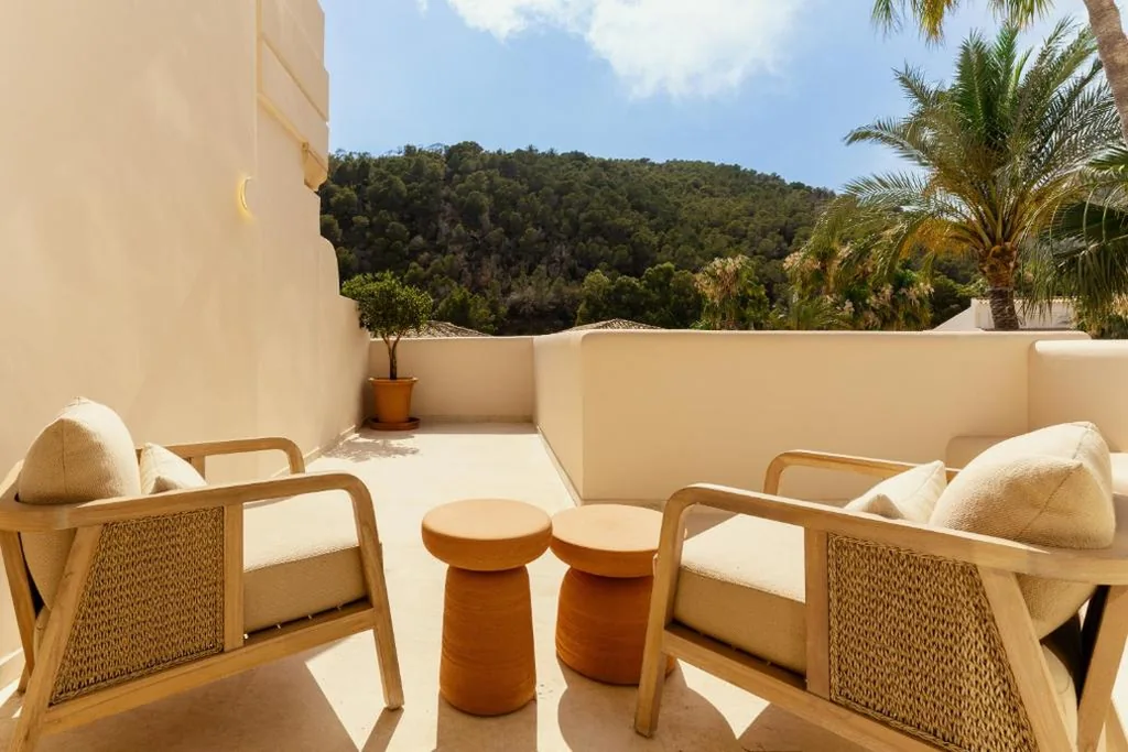 Chambre avec très grand lit double. — ZEM Wellness Clinic Altea - 5 Stars Grand Luxury