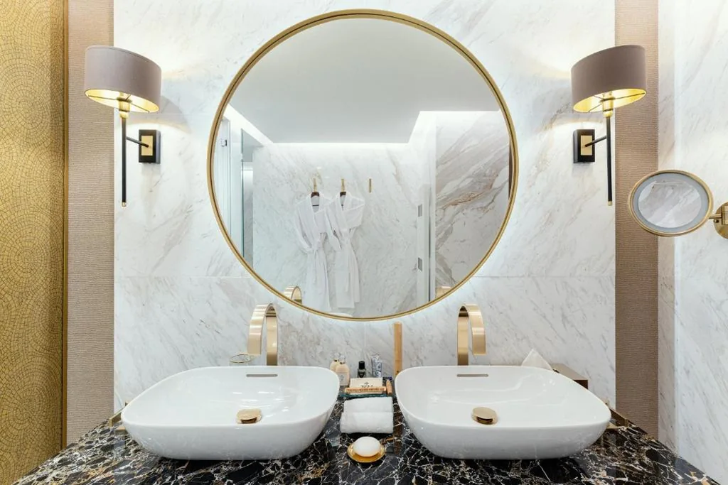 Chambre Deluxe avec très grand lit double — ZEM Wellness Clinic Altea - 5 Stars Grand Luxury