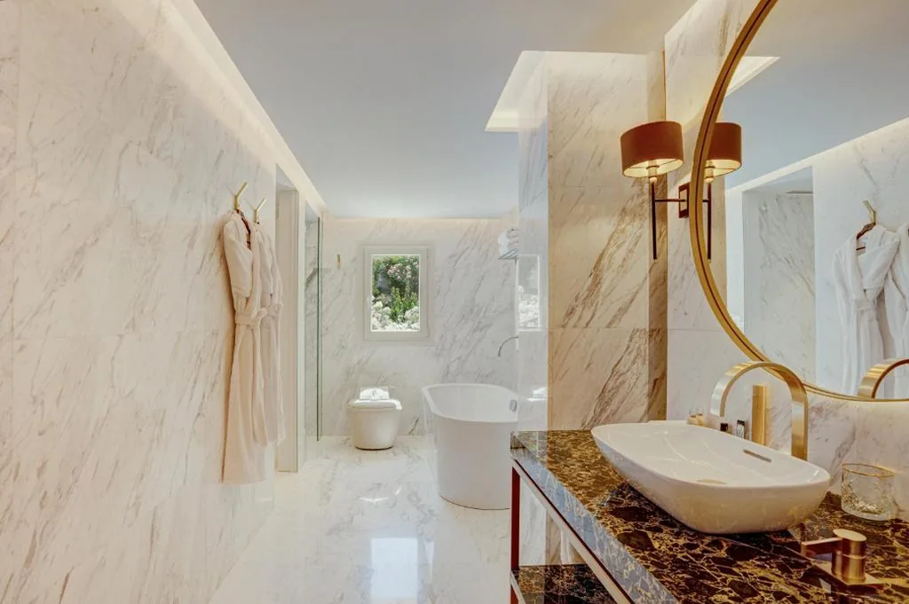 Chambre Double avec balcon — ZEM Wellness Clinic Altea - 5 Stars Grand Luxury