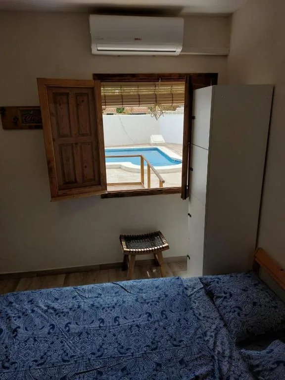 Cama en habitación compartida mixta de 6 camas — ZENIA HOSTEL