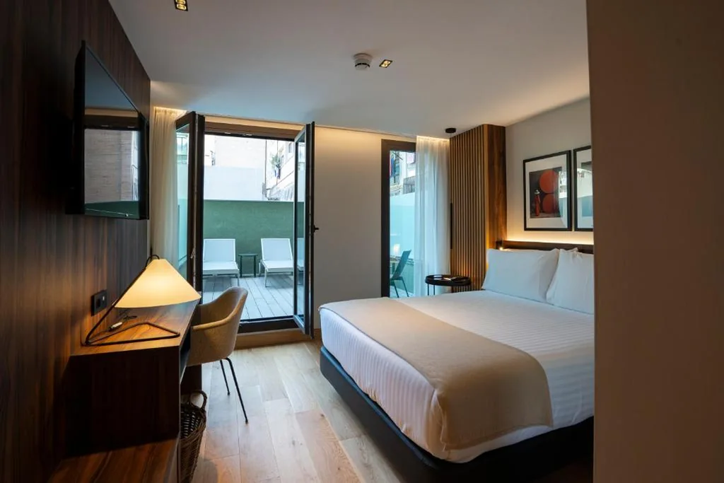 Habitación Doble con terraza — Zenit Borrell